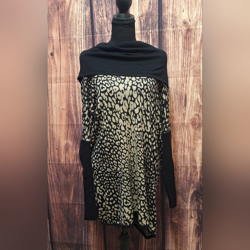 RXB Animal Print Cowl Sweater Top Size Womens Small.